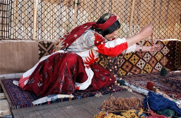 「天织地毯」天结地织臻于至美——古老波斯地毯的当代演绎与传承